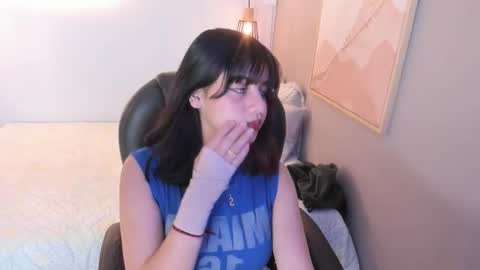 Julieth  online show from 10/13/25, 07:36