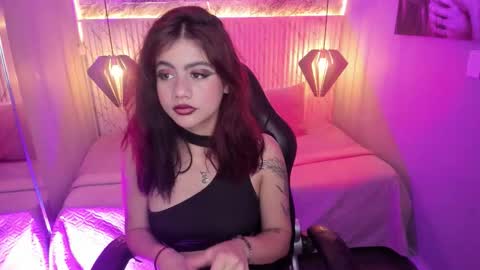 Julieth  online show from 03/06/26, 08:27