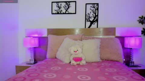 Julietha  online show from 10/09/25, 02:04