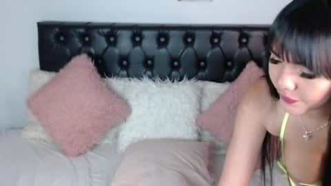 Snapshot of julietha_fox chatting on 09/26/25, 04:27 julietha fox online show from 09/26/25, 04:27