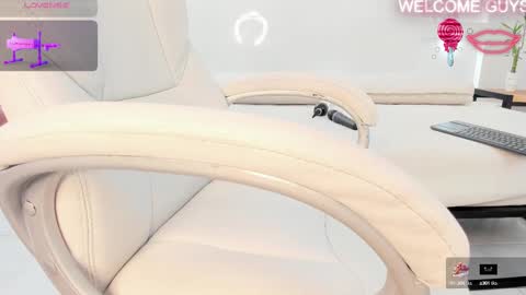 Julietha online show from 02/28/25, 05:15