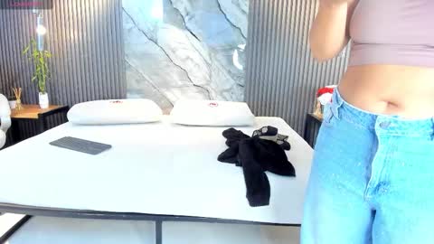 Julietha online show from 11/27/25, 02:57