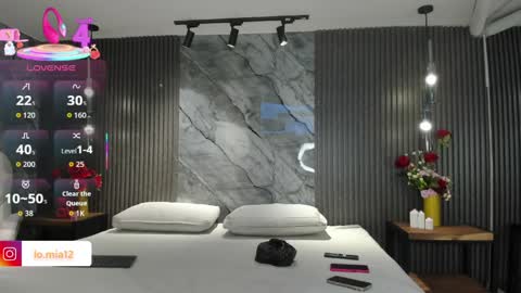 Julietha online show from 04/11/26, 12:04