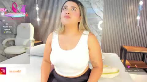 Julietha online show from 06/19/26, 02:05