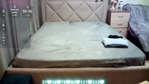 Julietkitty online show from 11/14/25, 04:22