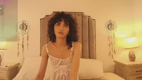 julietta    online show from 06/12/26, 12:59