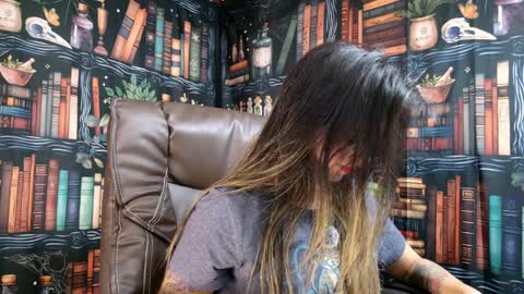 Julietta Jackson online show from 04/02/26, 08:17