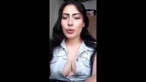 julietta_p online show from 03/19/26, 08:02