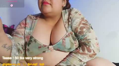 Snapshot of juliettabigg chatting on 06/22/26, 04:15 Julietta Big online show from 06/22/26, 04:15