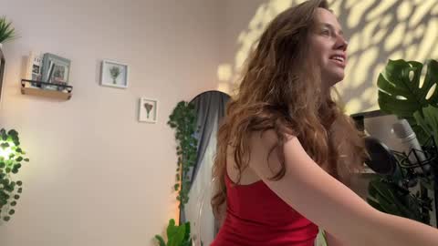 Julie online show from 01/05/25, 12:31