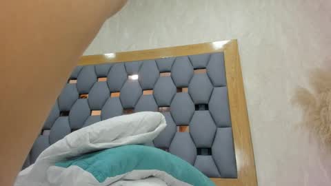 Snapshot of juliette_pretty_ chatting on 04/29/26, 05:41 juliette_pretty_ online show from 04/29/26, 05:41