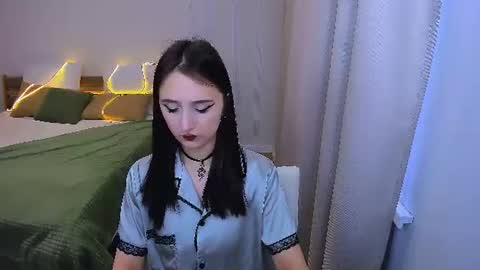 Snapshot of juliettemonli chatting on 06/17/26, 11:34 juliettemonli online show from 06/17/26, 11:34