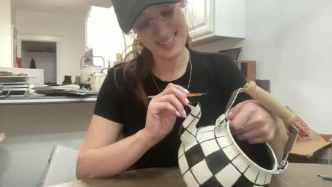 Snapshot of juliettetoken chatting on 11/22/25, 06:12 Goddess Endigo online show from 11/22/25, 06:12