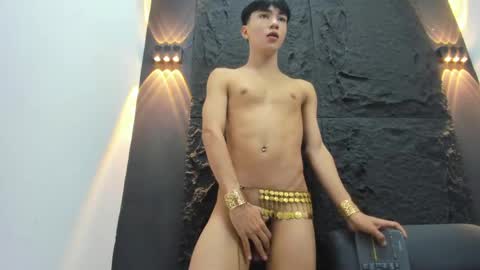 Snapshot of julii_rico chatting on 05/04/26, 03:35 JULI online show from 05/04/26, 03:35