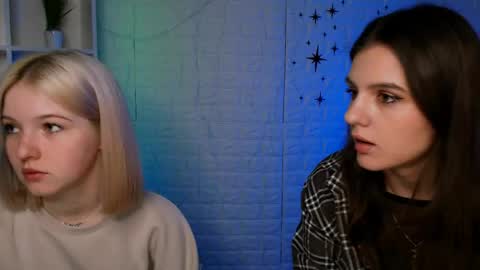 julie online show from 05/04/26, 02:02