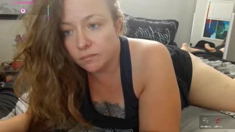 Snapshot of julimonroe chatting on 09/11/25, 03:12 Juli Monroe online show from 09/11/25, 03:12
