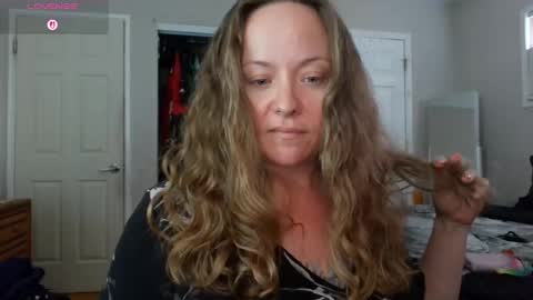 Snapshot of julimonroe chatting on 10/05/25, 07:12 Juli Monroe online show from 10/05/25, 07:12