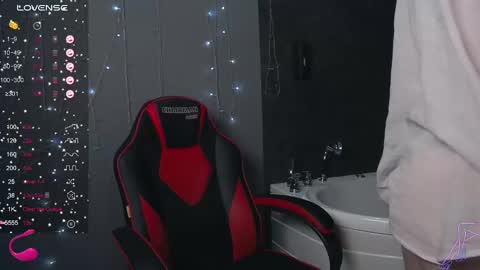 JuliyaMayers online show from 01/08/25, 01:32