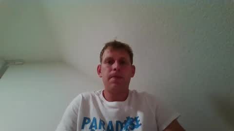 Snapshot of julkoooo128 chatting on 09/21/25, 05:47 julkoooo128 online show from 09/21/25, 05:47