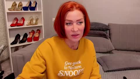jullia_moor online show from 02/03/26, 12:53
