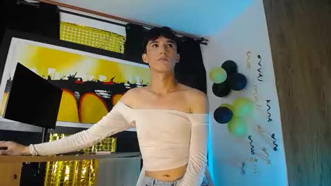 jullian online show from 03/12/26, 07:20