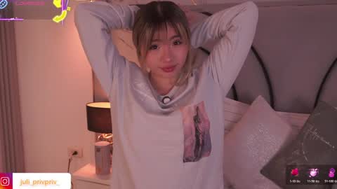jullianapriv_ online show from 03/31/26, 03:12
