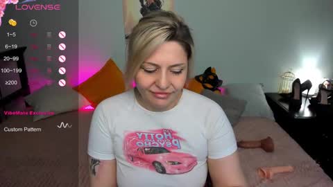 Snapshot of jully_rox chatting on 02/26/25, 03:19 Jully online show from 02/26/25, 03:19