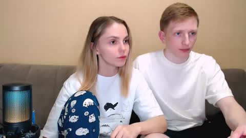 Snapshot of julsweet chatting on 05/10/26, 10:26 sweet online show from 05/10/26, 10:26