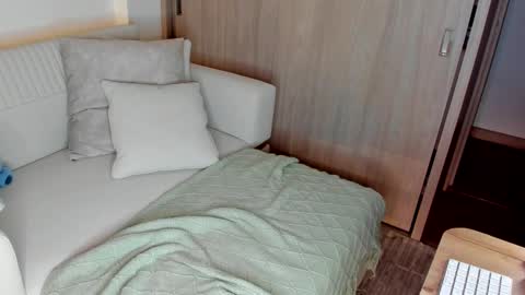 july_correa online show from 01/17/26, 11:19