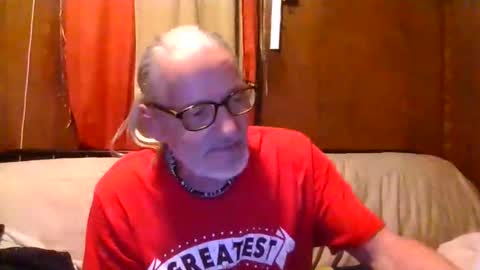 Snapshot of julysommers chatting on 04/25/26, 03:53 julysommers online show from 04/25/26, 03:53