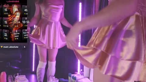 Julie online show from 11/01/25, 12:34