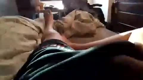 Snapshot of jumezee chatting on 01/18/25, 08:52 Asian office boy online show from 01/18/25, 08:52