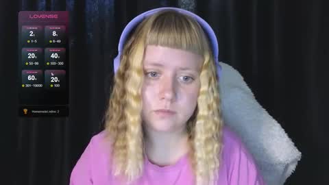 Snapshot of june_shy0 chatting on 09/11/25, 06:57 June online show from 09/11/25, 06:57