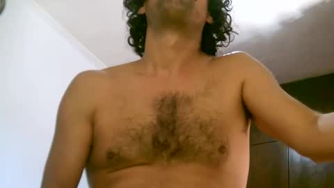 Mia online show from 03/01/25, 12:56