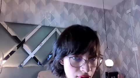 junecollins online show from 02/06/26, 09:18