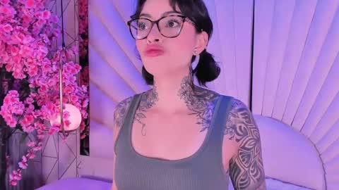 junecollins online show from 04/27/26, 12:58