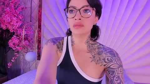 junecollins online show from 05/12/26, 01:08