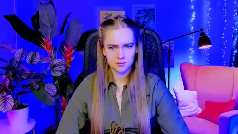 junewoods online show from 03/03/26, 07:03