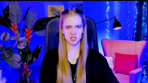 junewoods online show from 03/04/26, 07:25