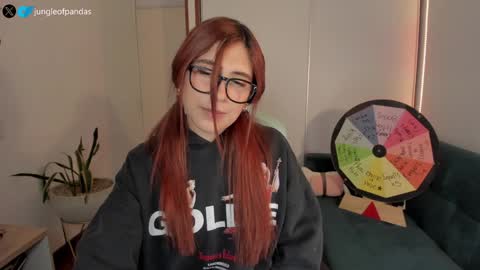 Snapshot of jungleofpandas chatting on 02/07/25, 03:45 Call me Sussy  online show from 02/07/25, 03:45