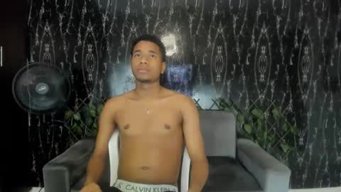 juniorhot07 online show from 09/19/25, 07:43