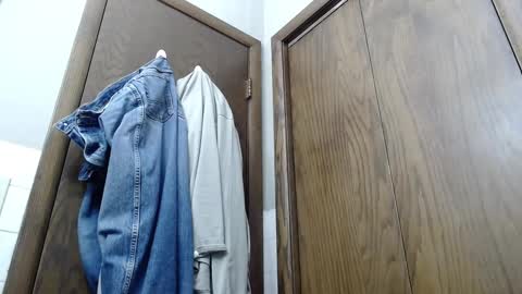 Snapshot of junk_yard_dog chatting on 01/17/25, 03:00 Dave online show from 01/17/25, 03:00