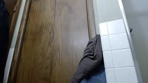 Snapshot of junk_yard_dog chatting on 02/14/25, 01:40 Dave online show from 02/14/25, 01:40