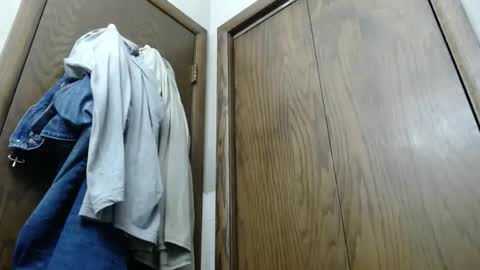 Snapshot of junk_yard_dog chatting on 10/27/25, 01:04 Dave online show from 10/27/25, 01:04