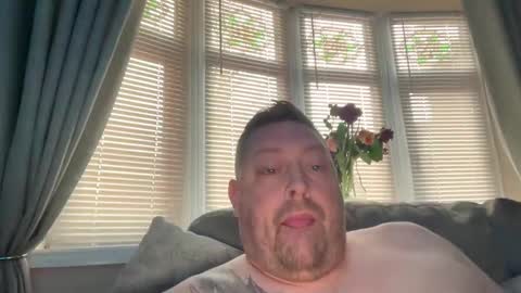 Snapshot of junky345 chatting on 12/31/24, 01:08 Junky online show from 12/31/24, 01:08