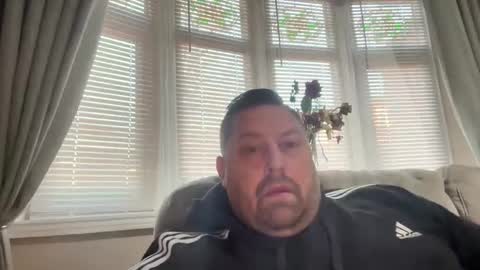 Snapshot of junky345 chatting on 01/07/25, 10:11 Junky online show from 01/07/25, 10:11