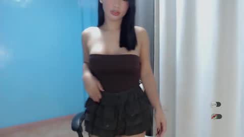 Snapshot of juny_lanyy chatting on 06/09/26, 11:33 Julia online show from 06/09/26, 11:33