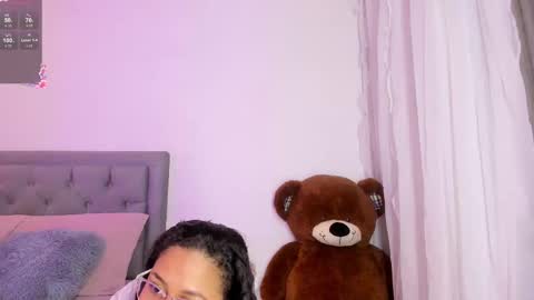 Snapshot of juphiteer chatting on 02/28/25, 02:09  viviana  sasha  online show from 02/28/25, 02:09