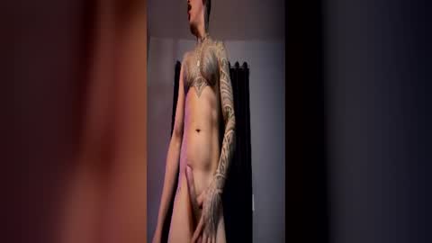 Snapshot of juremas293 chatting on 07/02/26, 01:05 Juju little slut online show from 07/02/26, 01:05