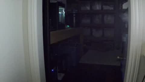 Snapshot of jusdatipp chatting on 12/12/24, 07:08 RideandSuck online show from 12/12/24, 07:08